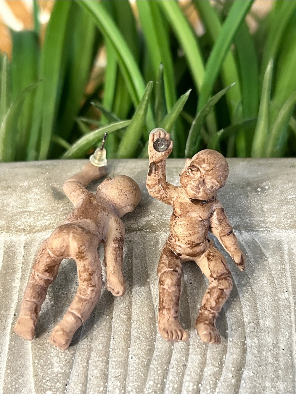 Baby Earrings Pair plastic Figures post back earring creepy earth babies